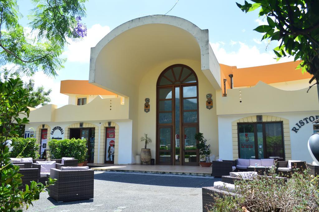 Hotel Il Cavaliere Sarno Eksteriør billede